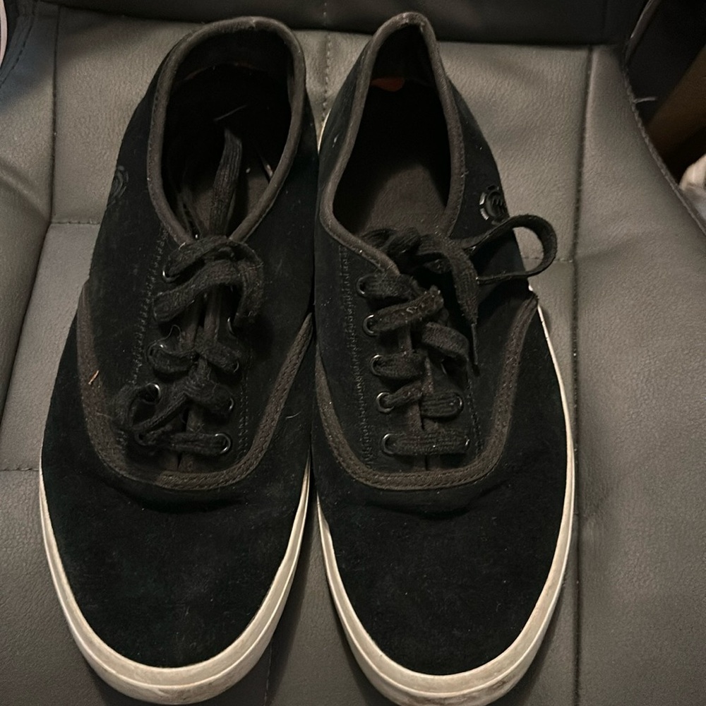 Éléments Size 9